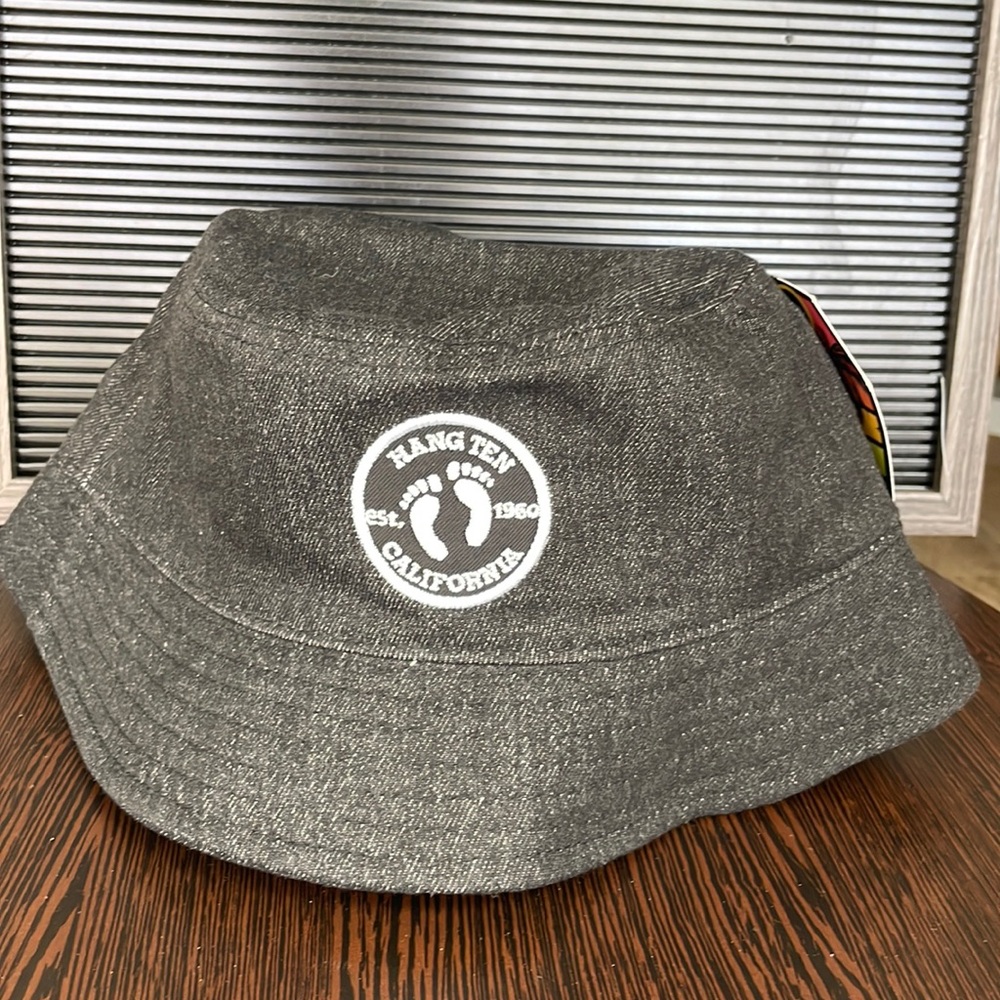 Hang Ten Bucket Hat